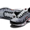 air-max-plus-tn-grey-red-white-5.webp AIR MAX PLUS TN ‘GREY RED WHITE’