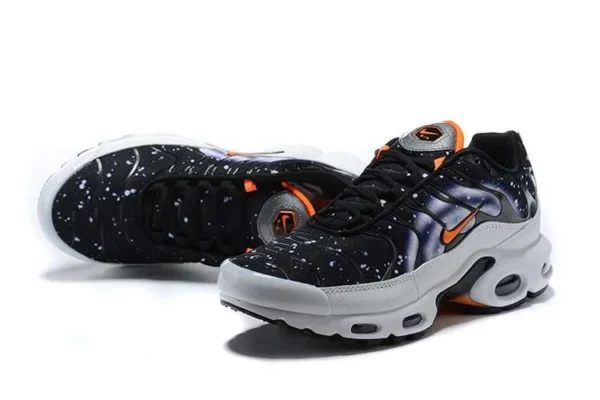 air-max-plus-tn-universe-2000-1.webp AIR MAX PLUS TN ‘UNIVERSE 2000’