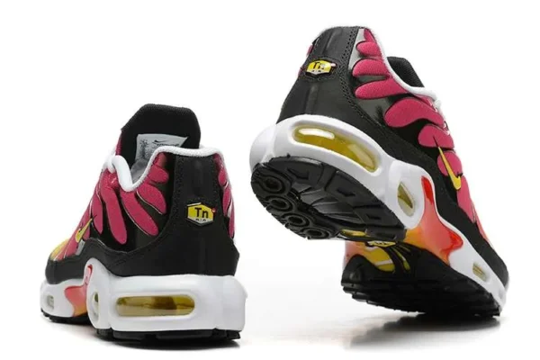 AIR MAX PLUS TN ‘YELLOW PINK GRADIENT’