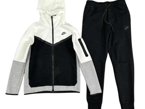 Conjunto NIKE TECH Fleece «Negro Blanco» Algodon Real