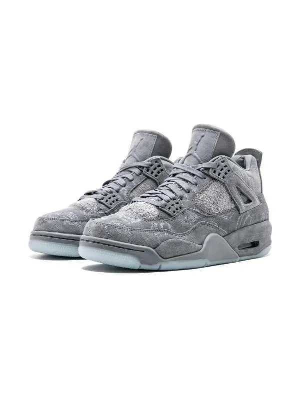 JORDAN RETRO 4 KAWS ‘COOL GREY’