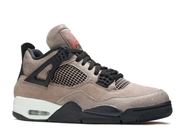 JORDAN RETRO 4 ‘TAUPE HAZE’