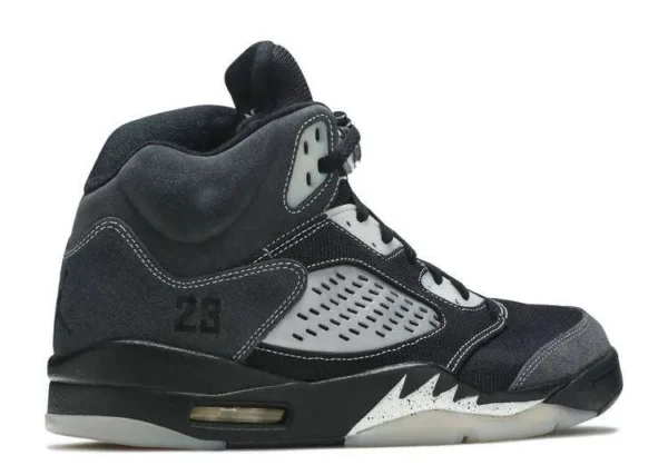 JORDAN RETRO 5 ‘ANTHRACITE’