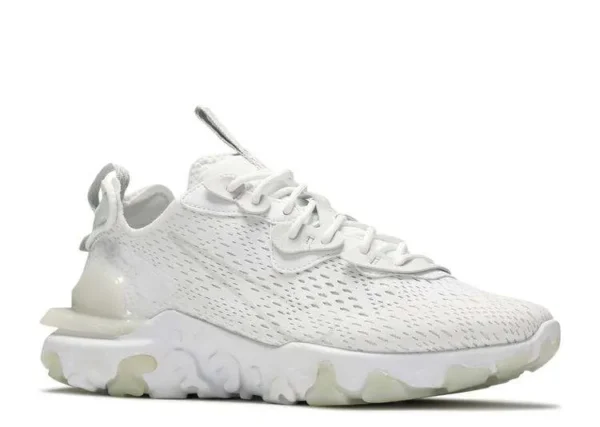 REACT VISION ‘TRIPLE WHITE’