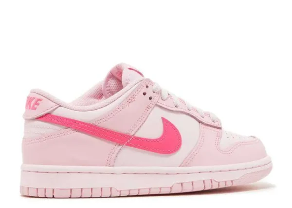 sb-dunk-low-triple-pink-2.webp SB DUNK LOW ‘TRIPLE PINK’
