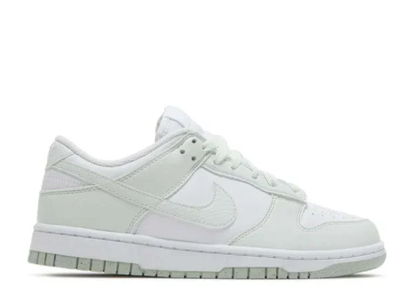 SB DUNK LOW ‘WHITE MINT’