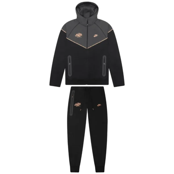 syna-world-tech-tracksuit.webp Syna World Tech Tracksuit