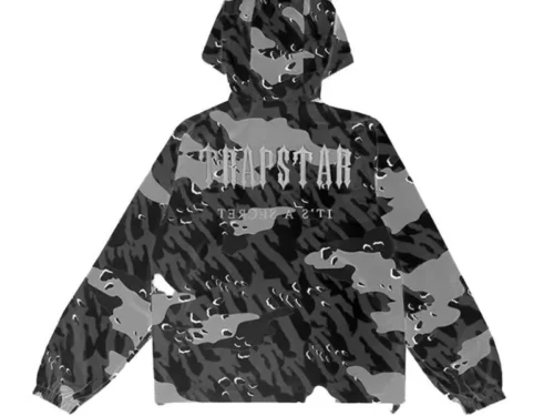 TRAPSTAR DECODED WINDBREAKER – BLACK CAMO