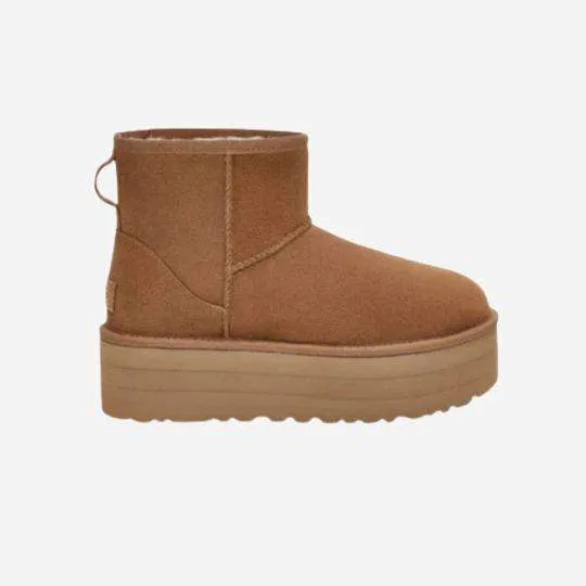UGG – Classic Mini Platform Chestnut