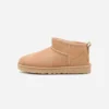 UGG – Classic Ultra Mini Boot Sand