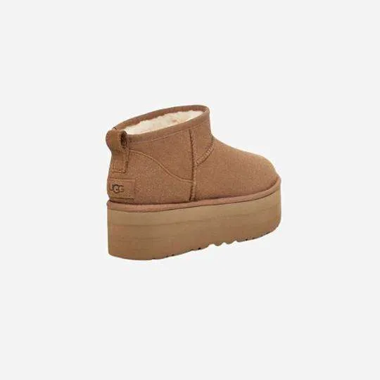 ugg-plataforma-classic-ultra-mini-chestnut.webp Ugg – Plataforma Classic Ultra Mini Chestnut