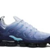 VAPORMAX PLUS