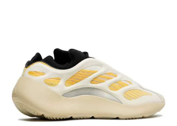 YEEZY 700 V3 ‘SAFFLOWER’