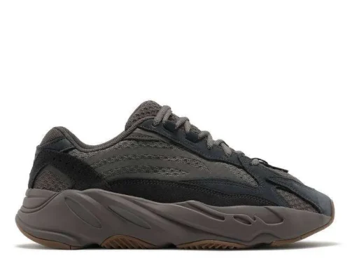 YEEZY BOOST 700 V2 ‘MAUVE’